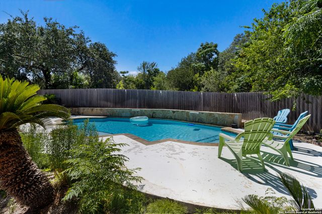 100 Green Stone, Cibolo, TX 78108