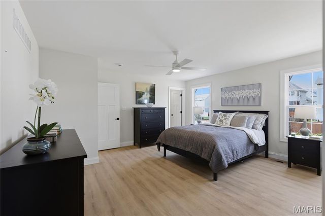 9225 Merritt Avenue, Rock Hill, MO 63144