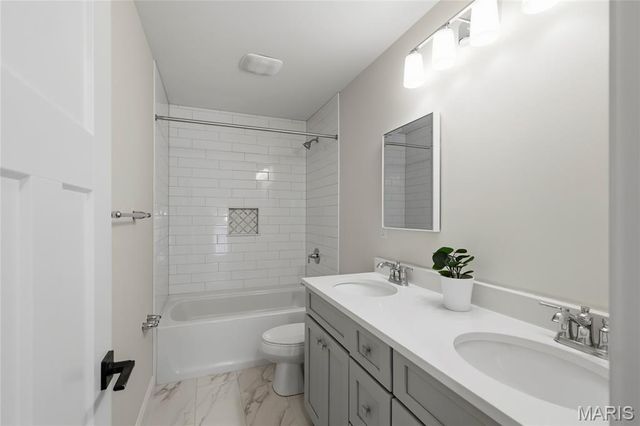 9225 Merritt Avenue, Rock Hill, MO 63144