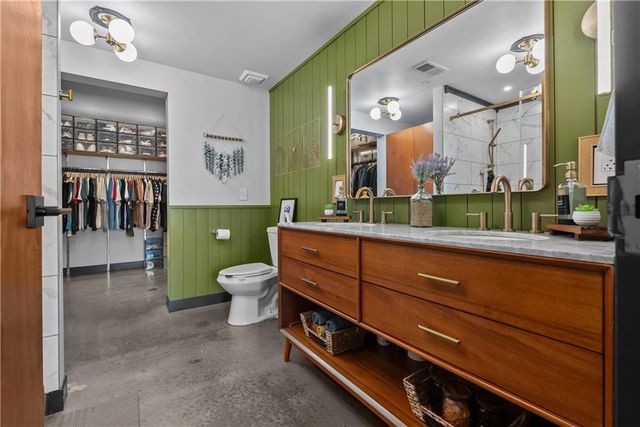 4141 Pennsylvania Avenue 402, Kansas City, MO 64111