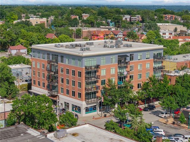 4141 Pennsylvania Avenue 402, Kansas City, MO 64111