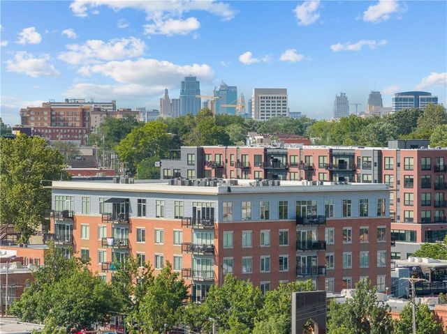 4141 Pennsylvania Avenue 402, Kansas City, MO 64111