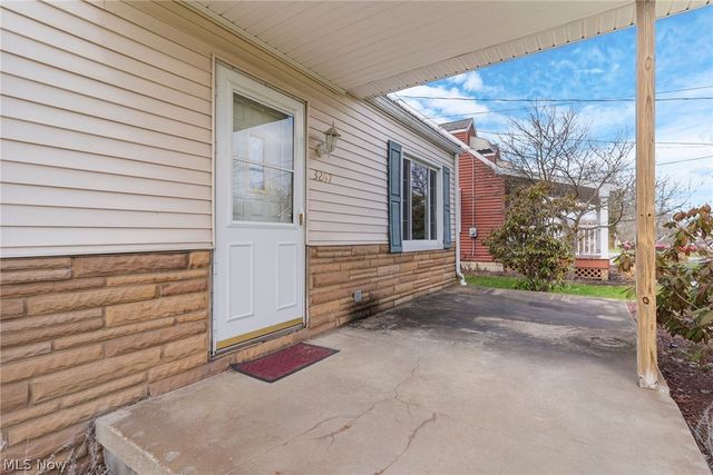 3267 Bell Wick Road, Hubbard, OH 44425