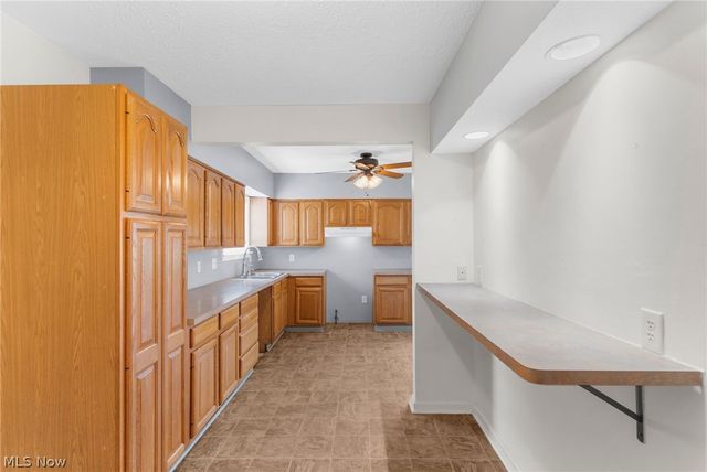3267 Bell Wick Road, Hubbard, OH 44425