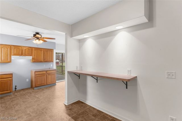 3267 Bell Wick Road, Hubbard, OH 44425