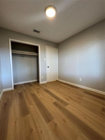 11217 Pender Lane, Houston, TX 77477