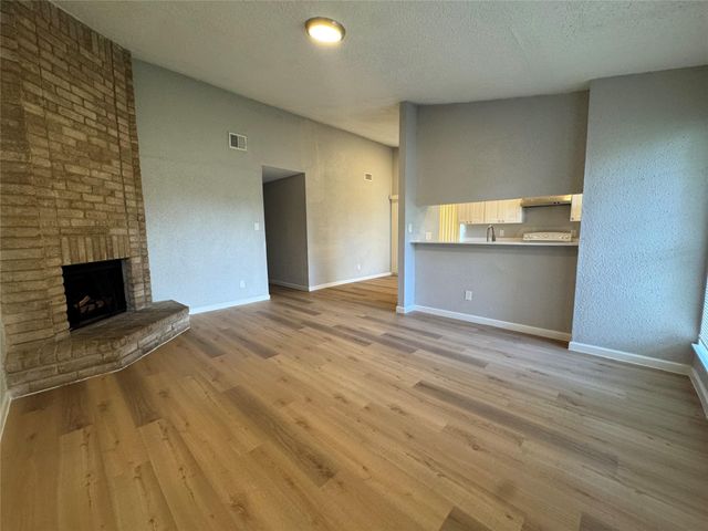 11217 Pender Lane, Houston, TX 77477