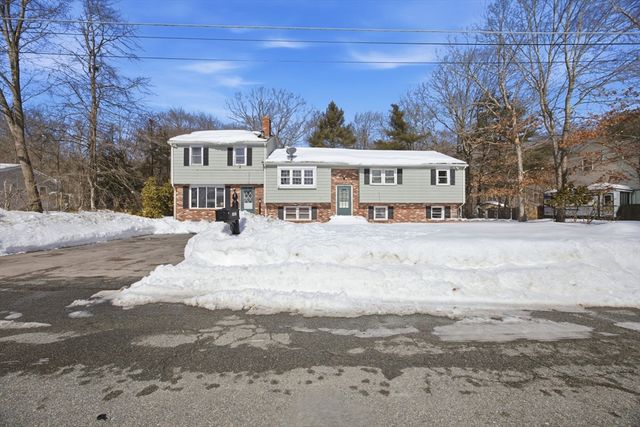151 Windsor Dr, Whitman, MA 02382