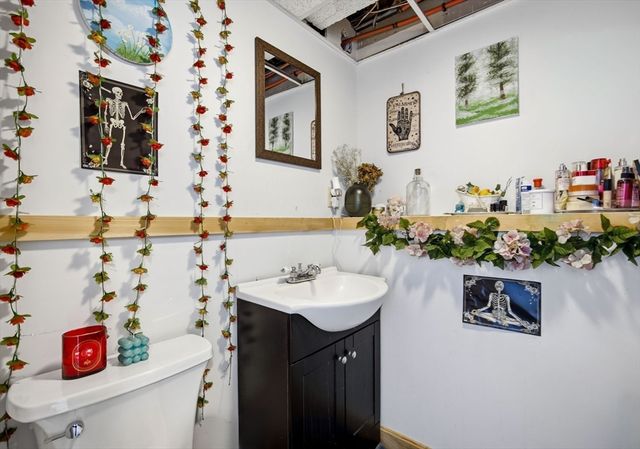 151 Windsor Dr, Whitman, MA 02382