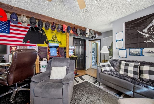 151 Windsor Dr, Whitman, MA 02382