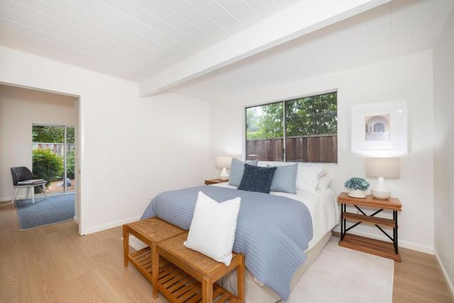 860 Marshall Drive, Palo Alto, CA 94303