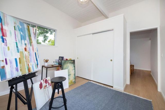 860 Marshall Drive, Palo Alto, CA 94303