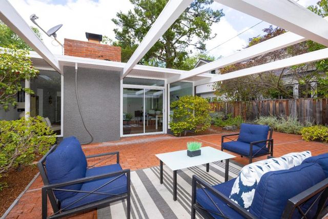 860 Marshall Drive, Palo Alto, CA 94303