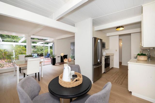 860 Marshall Drive, Palo Alto, CA 94303