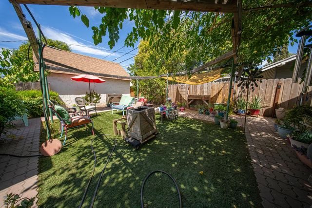 1370 N Van Ness Avenue, Fresno, CA 93728