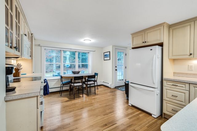 329 Swift Ave, Barnstable, MA 02655