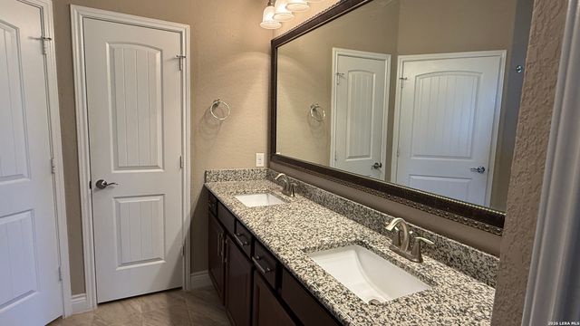 13017 River Station, San Antonio, TX 78253