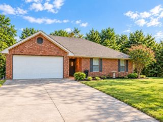 1107 Oxford Drive, Gainesville, TX 76240