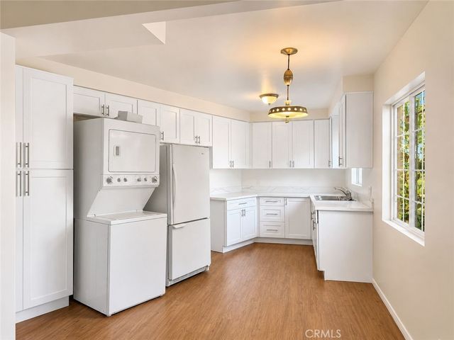 410 N Market Street 17, Inglewood, CA 90302
