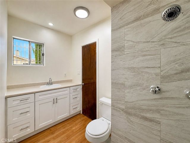 410 N Market Street 17, Inglewood, CA 90302
