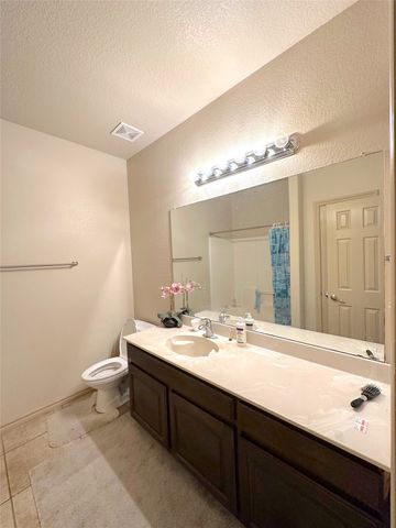 1212 Sunderland Lane, Fort Worth, TX 76134