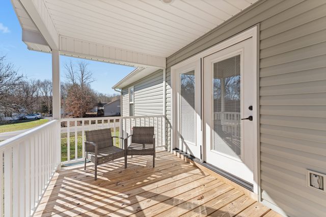 455 Carriage Dr, Crossville, TN 38555