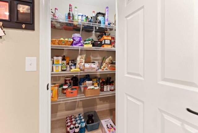 455 Carriage Dr, Crossville, TN 38555