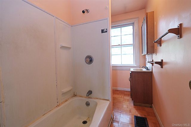68 Bushwick Road, Poughkeepsie, NY 12603