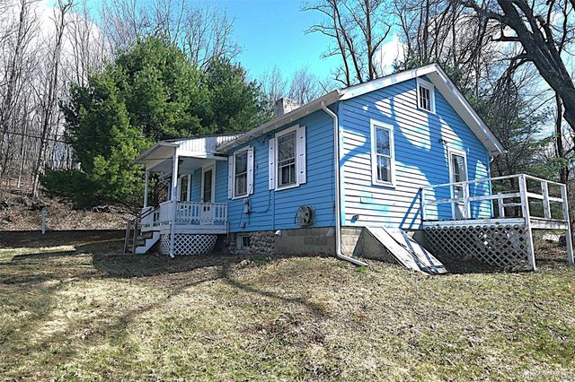 68 Bushwick Road, Poughkeepsie, NY 12603