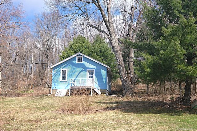 68 Bushwick Road, Poughkeepsie, NY 12603