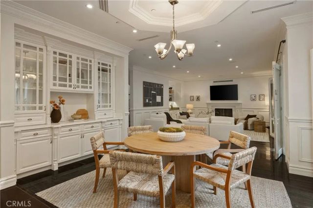 4417 Atoll Avenue, Sherman Oaks, CA 91423