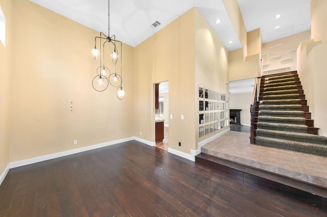 1351 Longfellow Cir, Roseville, CA 95747