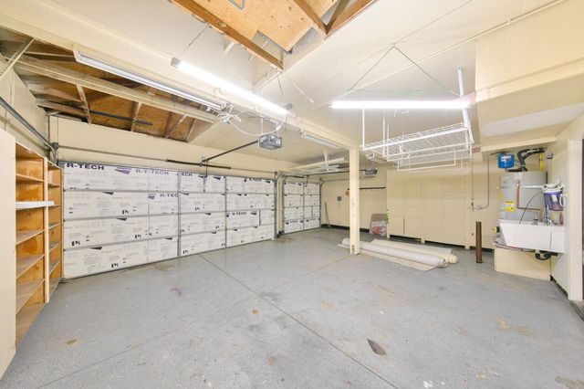 1351 Longfellow Cir, Roseville, CA 95747