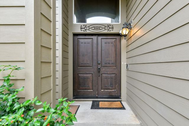 1351 Longfellow Cir, Roseville, CA 95747