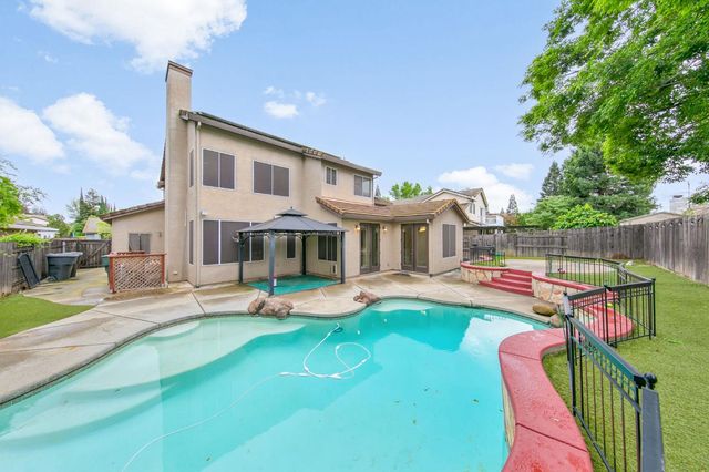 1351 Longfellow Cir, Roseville, CA 95747