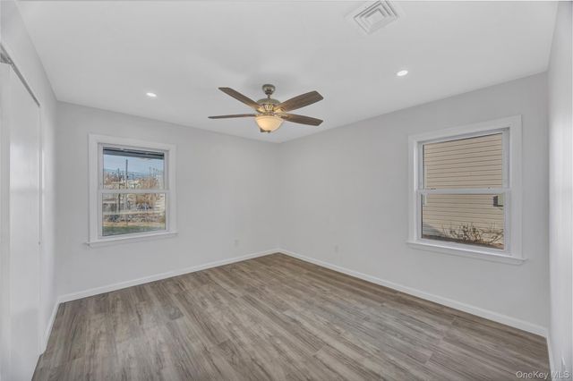 170 5th Street, Hicksville, NY 11801