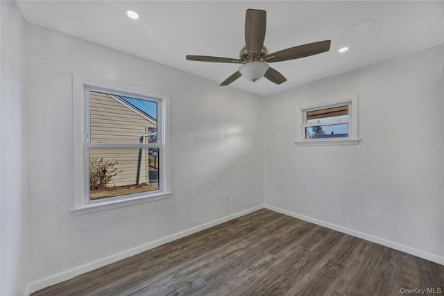 170 5th Street, Hicksville, NY 11801