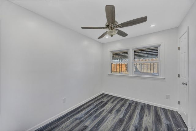 170 5th Street, Hicksville, NY 11801