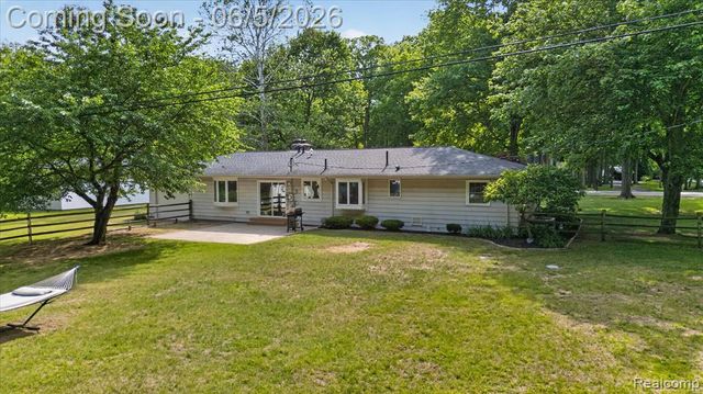 2083 Wells Road, Dundee, MI 48131