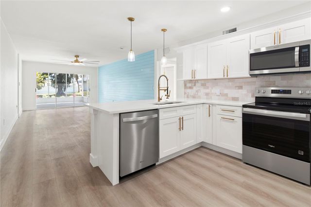 441 63RD STREET, Holmes Beach, FL 34217