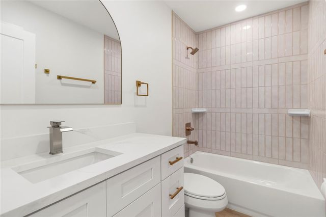 441 63RD STREET, Holmes Beach, FL 34217