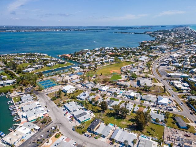 441 63RD STREET, Holmes Beach, FL 34217