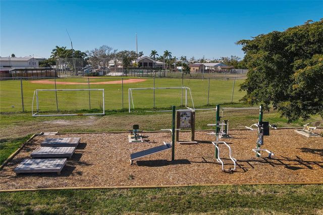 441 63RD STREET, Holmes Beach, FL 34217