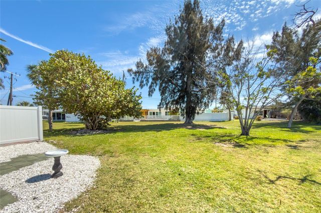 441 63RD STREET, Holmes Beach, FL 34217