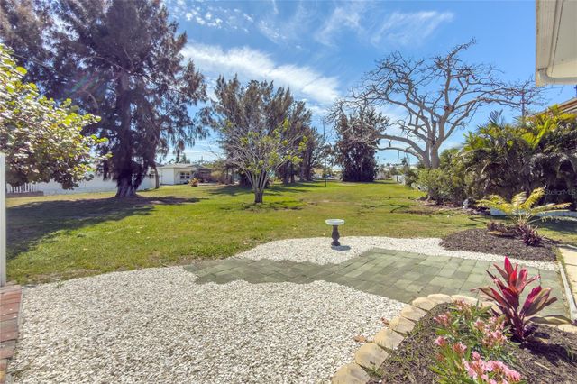 441 63RD STREET, Holmes Beach, FL 34217