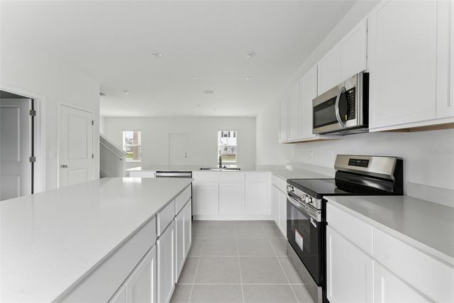 2341 WHITE BUFFALO STREET, Apopka, FL 32703