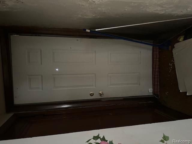 21975 Beechwood Avenue, Eastpointe, MI 48021