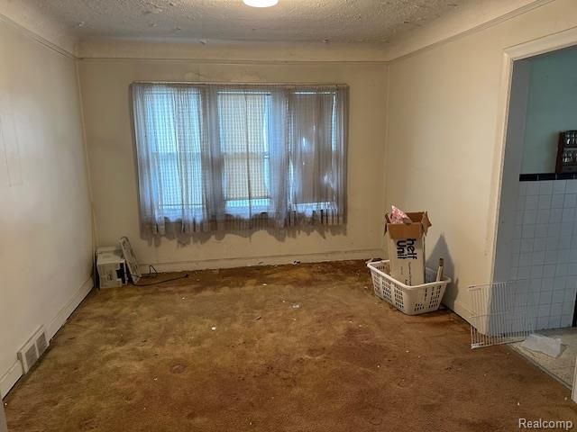 21975 Beechwood Avenue, Eastpointe, MI 48021