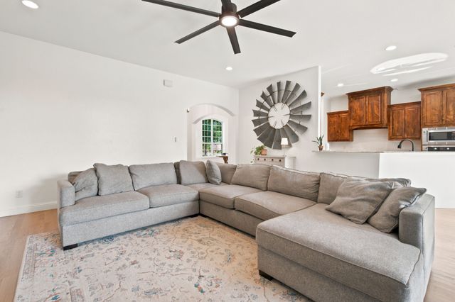 9221 Avery Ranch Way, Justin, TX 76247