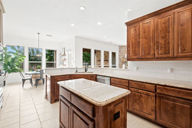 9221 Avery Ranch Way, Justin, TX 76247